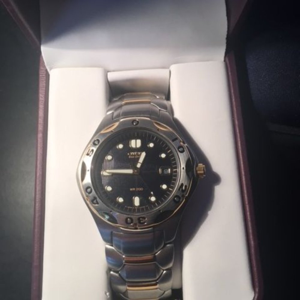 New CITIZEN AP0614-58H MEN'S WATCH ECO DRIVE SOLAR